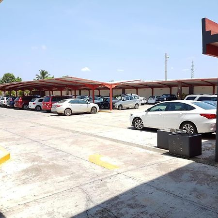 Hotel Madrid Minatitlán المظهر الخارجي الصورة